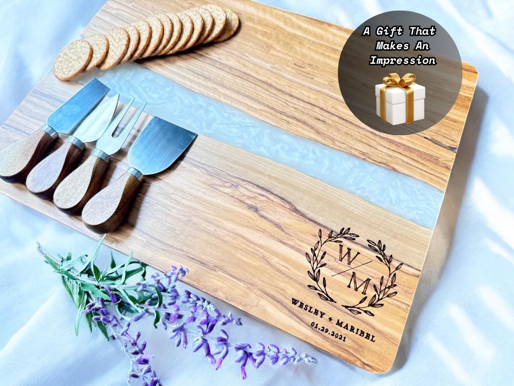 Olive Wood & Resin Charcuterie Board For Wedding Gift, Gift for Couple, Anniversary Gift, Housewarming Gift, Engagement Gift, Bridal Shower