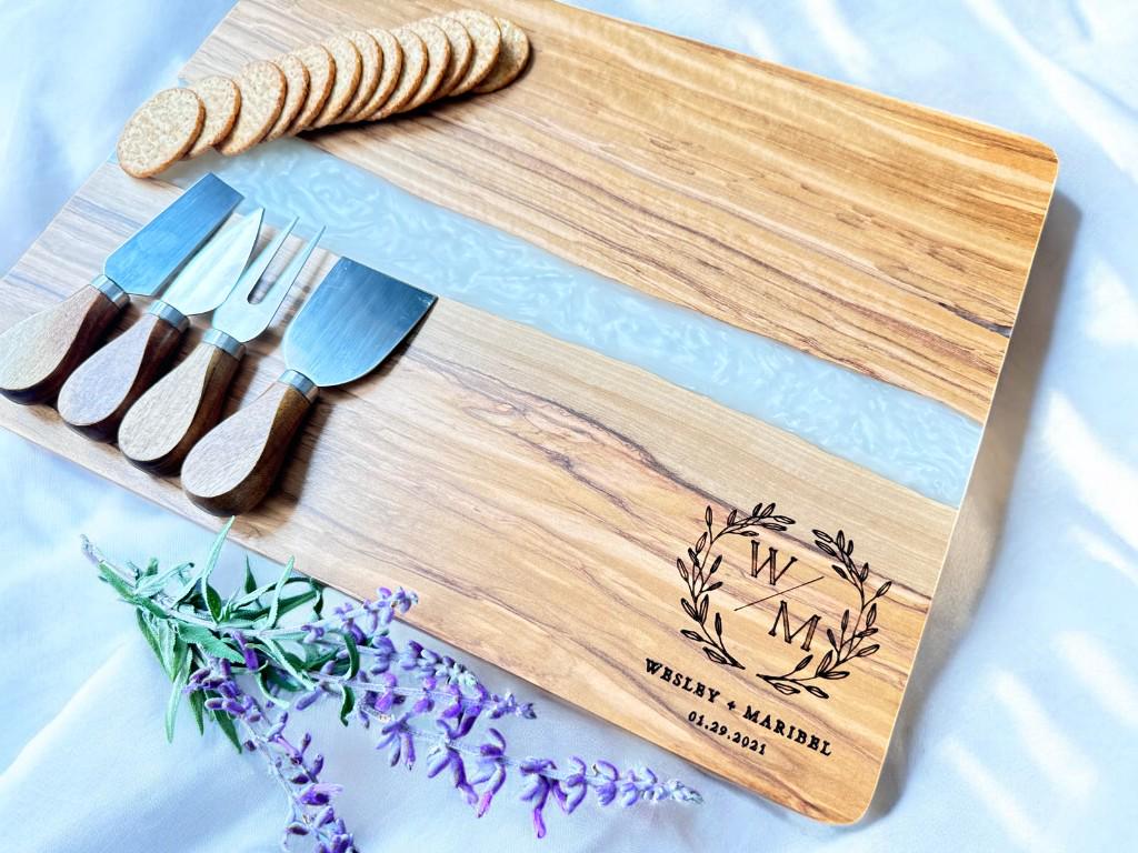 Olive Wood & Resin Charcuterie Board For Wedding Gift, Gift for Couple, Anniversary Gift, Housewarming Gift, Engagement Gift, Bridal Shower