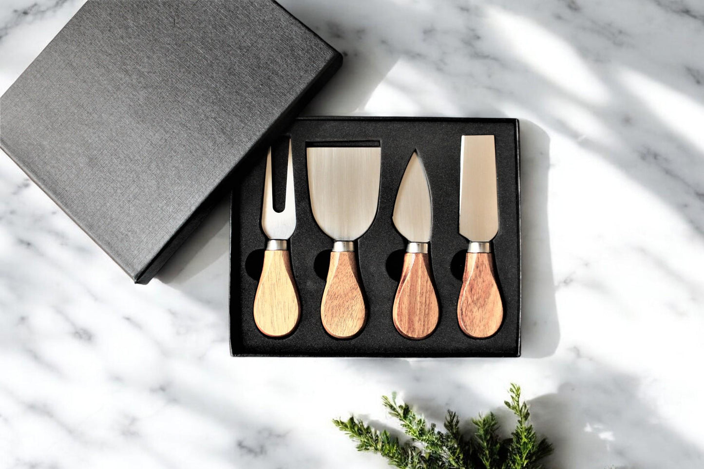 Personalized Charcuterie Cheese Serving Board with Handle For Wedding, Engagement, Anniversary, Birthday, Corporate Gift